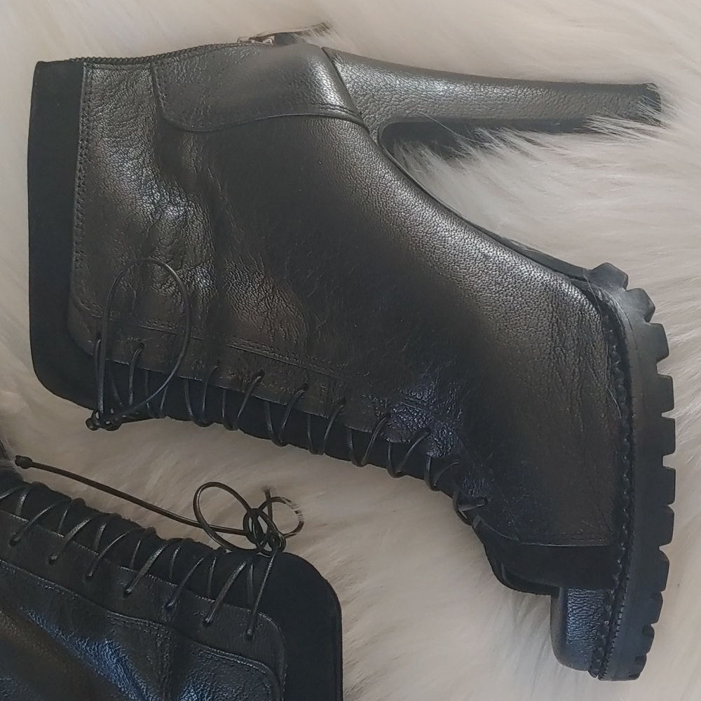 SueComma Bonnie leather heel